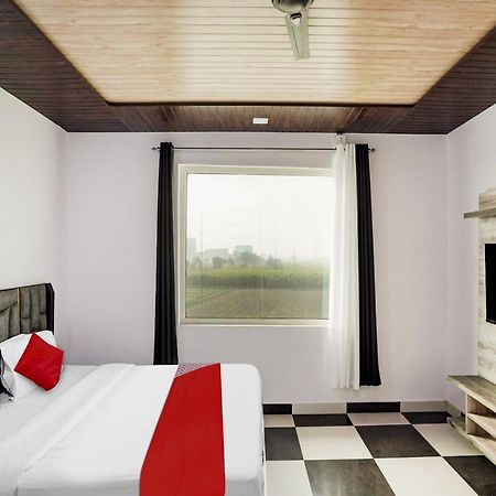 Collection O Love Garden Hotel Ghaziabad Bagian luar foto