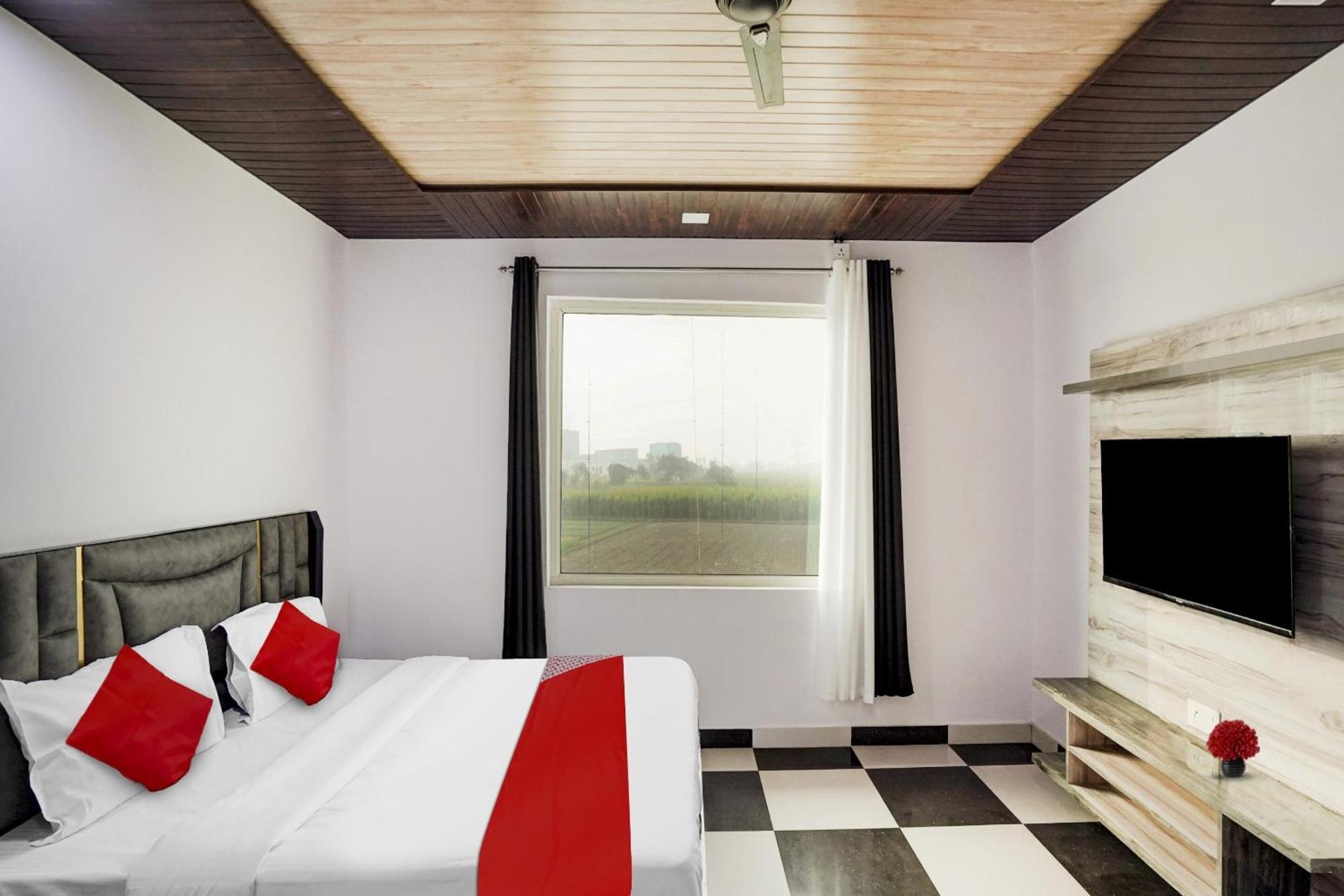 Collection O Love Garden Hotel Ghaziabad Bagian luar foto