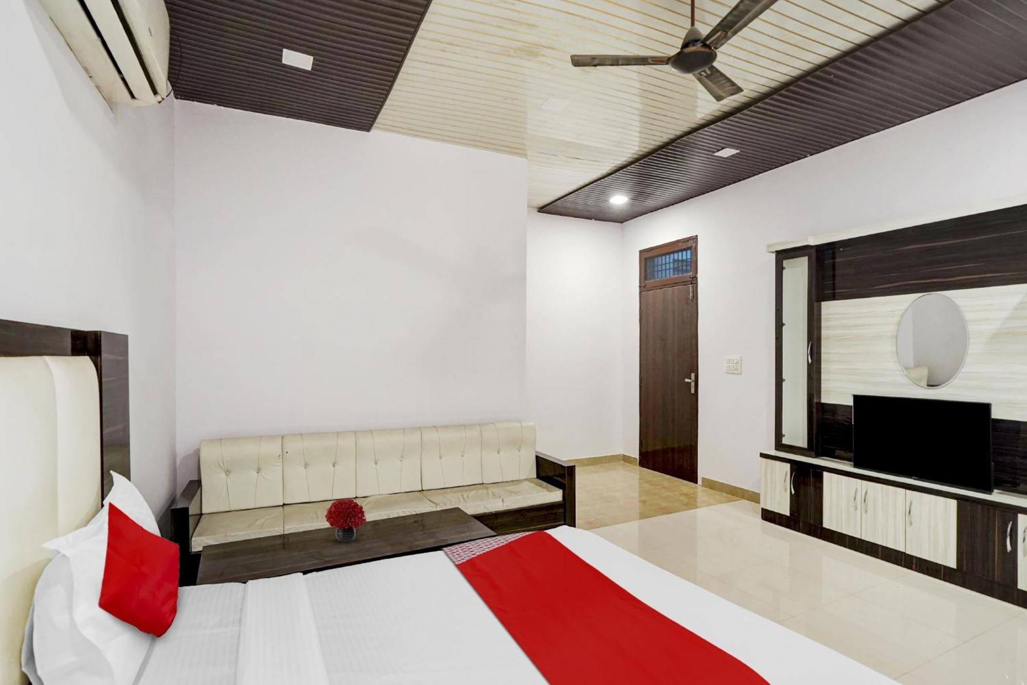 Collection O Love Garden Hotel Ghaziabad Bagian luar foto